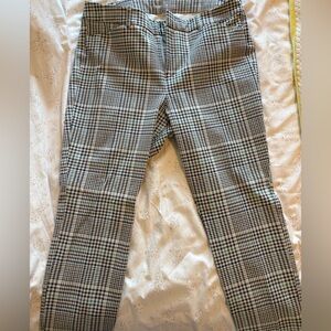 Old Navy High-Waisted Pixie Pants